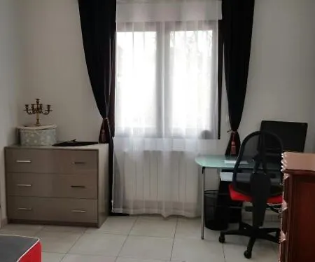 Maison 4 Pieces, 3 Avec Jardin Et Terrasse * Lisses
